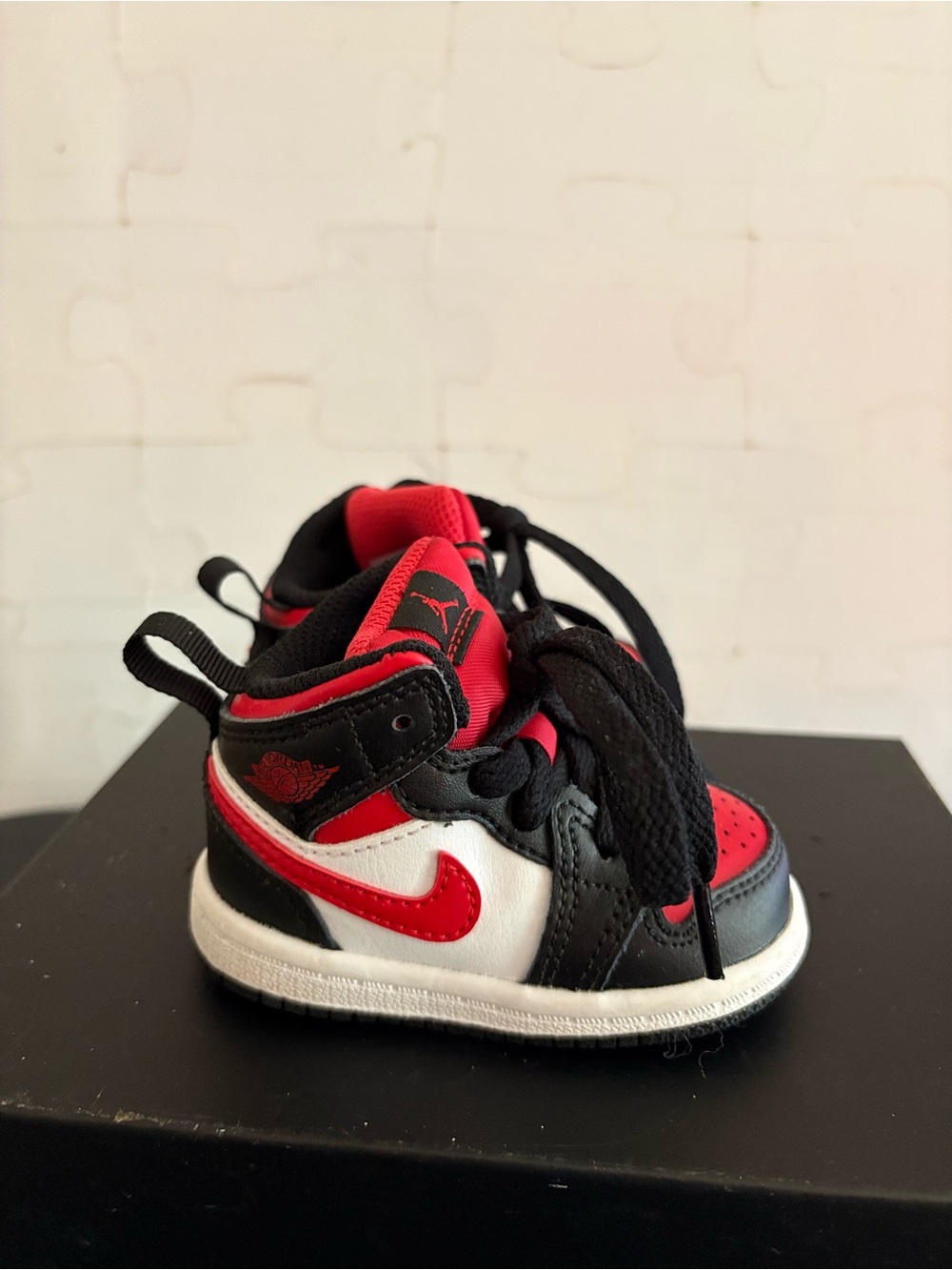 Nike Toddler High-Top Sneakers in Red, Black, White